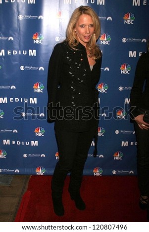 Rosanna Arquette  at the NBC fall party for the hit drama \