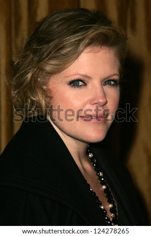 BEVERLY HILLS, CA - DECEMBER 11: Natalie Maines at the Annual ACLU Bill of Rights Awards Dinner at Regent Beverly Wilshire December 11, 2006 in Beverly Hills, CA.