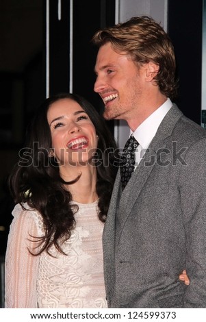 Abigail Spencer, Josh Pence at the \