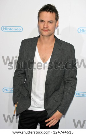 Shane West at the party celebrating the launch of Nintendo\'s Game Console Wii. Boulevard 3, Los Angeles, California. November 16, 2006.