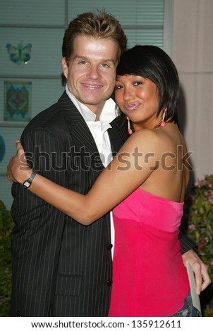 HOLLYWOOD - APRIL 21: Louis Van Amstel and Cheryl Burke at the opening of Leeza\'s Place Care Center at Leeza\'s Place Care Center on April 21, 2006 in Hollywood, CA.