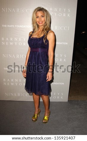 BEVERLY HILLS - APRIL 26: Heather Thomas at the Nina Ricci Fashion Show and Gala Dinner to Benefit The Rape Foundation at Barneys New York on April 26, 2006 in Beverly Hills, CA.