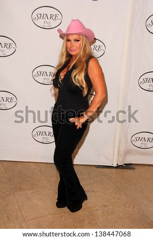 Suzan Hughes at the SHARE 60th Annual \