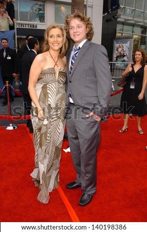  - stock-photo-hollywood-april-meredith-vieira-and-son-at-the-rd-annual-daytime-emmy-awards-at-kodak-140198386