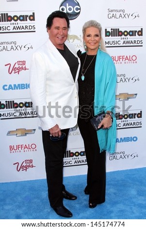 Wayne Newton and Kathleen McCrone at the 2013 Billboard Music Awards Arrivals, MGM Grand, Las Vegas, NV 05-19-13