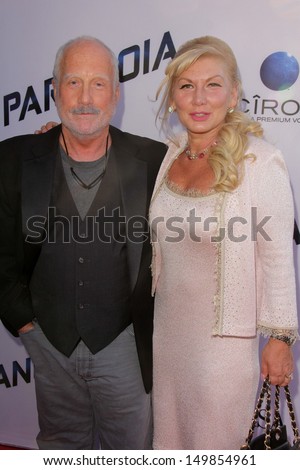 Richard Dreyfuss and wife at the \