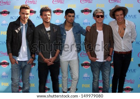 Liam Payne, Louis Tomlinson, Zayn Malik, Niall Horan, Harry Styles of One Direction at the 2013 Teen Choice Awards Arrivals, Gibson Amphitheatre, Universal City, CA 08-11-13