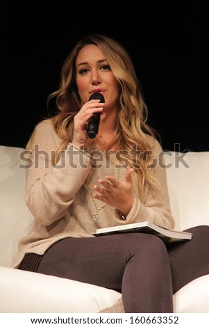 Haylie Duff appearing at the Los Angeles Ultimate Women's Expo, Los Angeles Convention Center, Los Angeles, CA 10-27-13