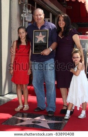 Ed O\'Neill and family at the Ed O\'Neill Hollywood Walk Of Fame Induction Ceremony, Hollywood, CA. 08-30-11