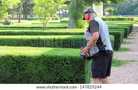Gardening worker