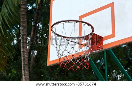 Outdoor basketball basket