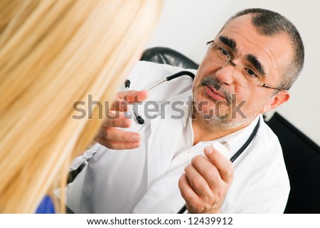 Doctor+patient+consultation