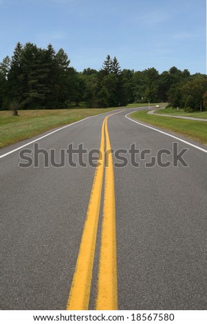 Country Road stretches into Distance