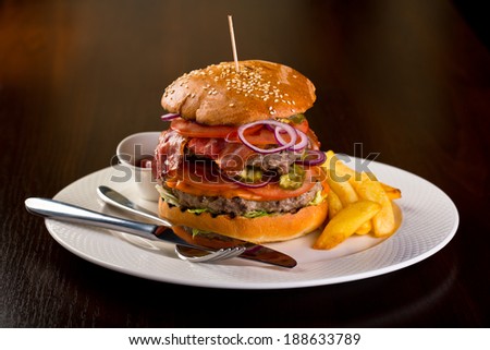 double burger with chips