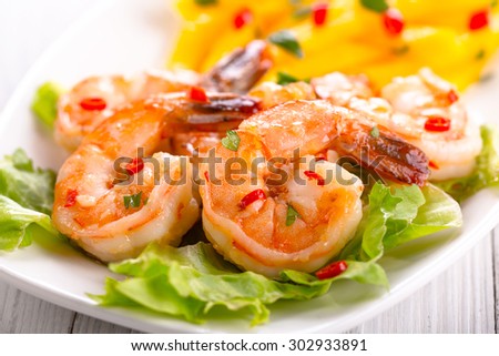 shrimps with mango salad