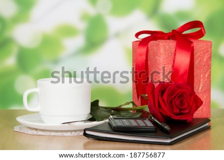 Table in cafe with gift