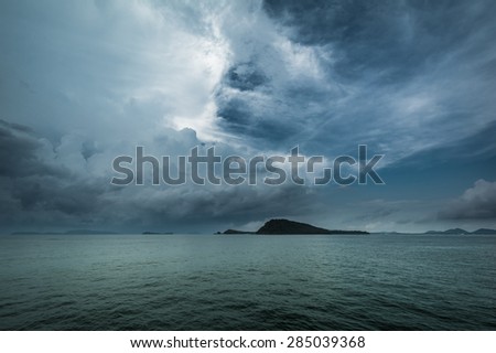 storm on the sea
