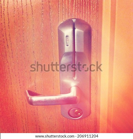 Door Knob with card access - instagram effect