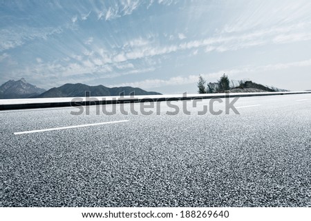 asphalt road to horizon