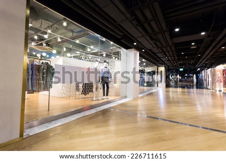 clothing fashion shop exhibition window