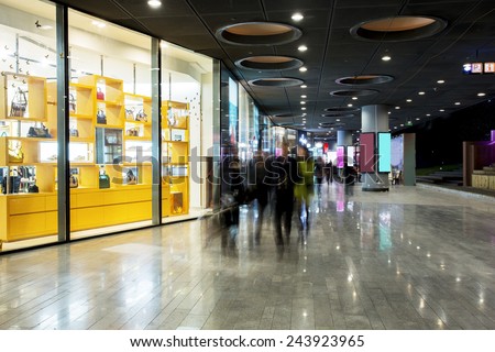 storefront in shopping mall