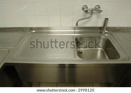 professional sink systems in a industrial kitchen