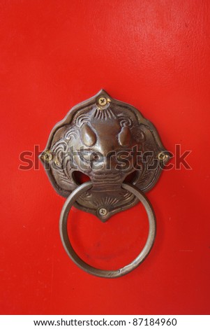traditional Chinese door hold