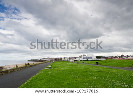 Whitley Bay promenade / View from the promenade of Whitley Bay showing the Spanish City and town beyond