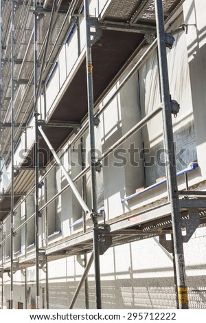 Insulation for thermal protection. Work on scaffolding.