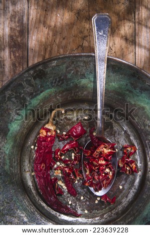 Presentation of dish with spicy dried red chillies