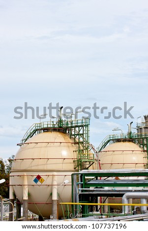 gas and fuel Storage Tanks