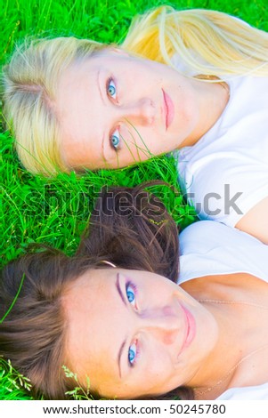 Lie on the grass with me