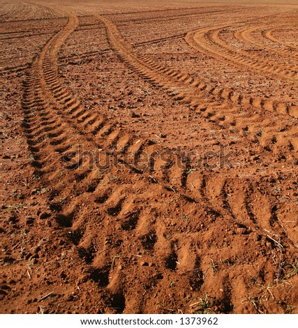 Tractor Tracks, Australia