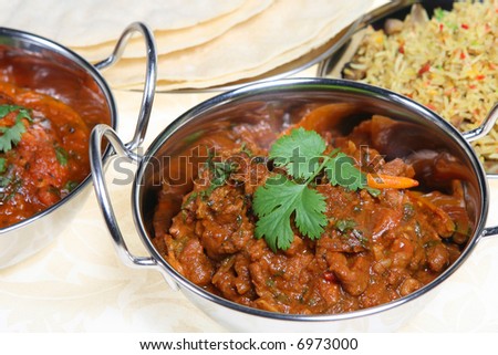 Lamb curry with rice and popadums