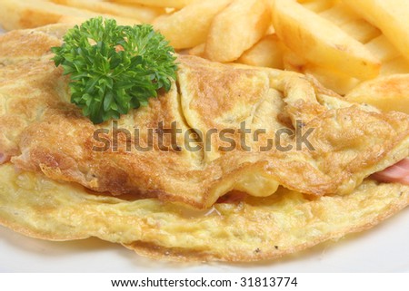 Ham & cheese omelet with chips