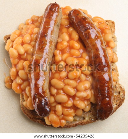 Baked beans with sausages on toast