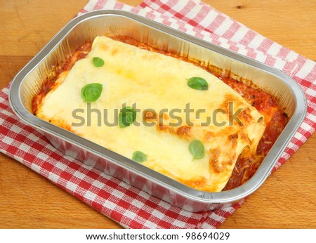 Cannelloni ready meal in foil container