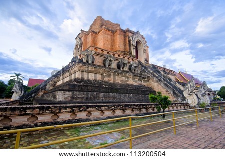 WAT JEDI LUANG TEMPLE Chiang Mai, Thailand's major tourist attractions.