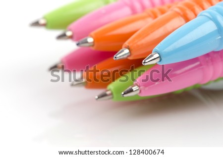 Colored pens.