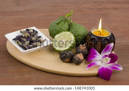 Bergamot, Butterfly pea., And Soap Nut Tree of natural herbs for hair.