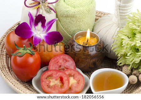 Tomato and honey for skin health