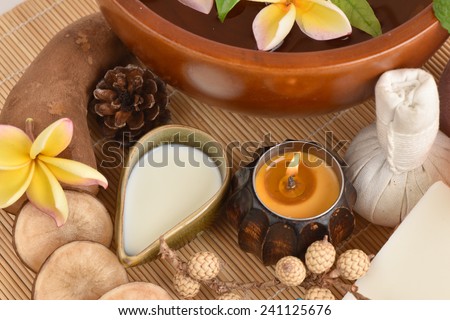 Flowers spa tub, Frangipani flowers spa tub and spa skin with Yacon roots, fresh milk and soap from natural raw materials.