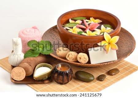 Flowers spa tub, Frangipani flowers spa tub and spa skin with Yacon roots, fresh milk and soap from natural raw materials.