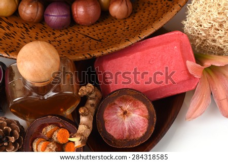 Mangosteen soap made from fruit and turmeric and honey. , Odor, skin, reduce inflammation of the skin. And pores