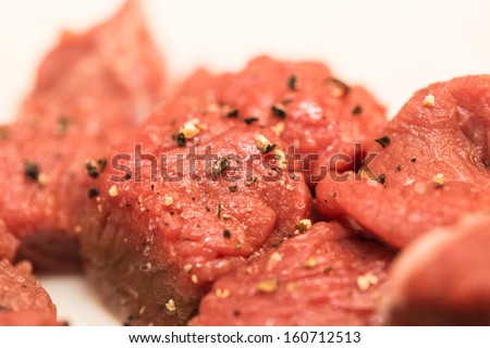 Seasoned raw beef cubes