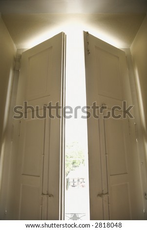 Piratsko putovanje! - Page 16 Stock-photo-doors-opening-with-sunlight-streaming-in-2818048