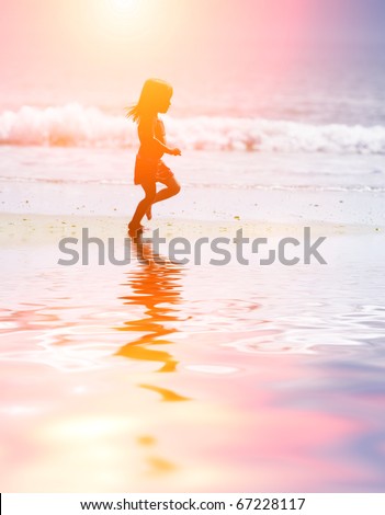 ocean water sunset. running on water at ocean