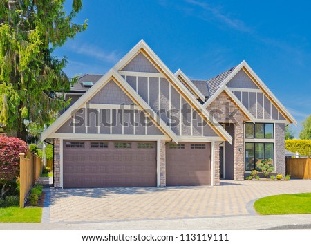 Custom build big luxury triple garage home in the suburbs of Vancouver, Canada