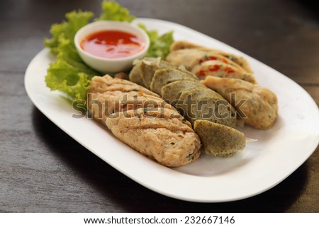 \'\'Mooyor\'\' or Vietnamese sausage pork with sauce on a plate