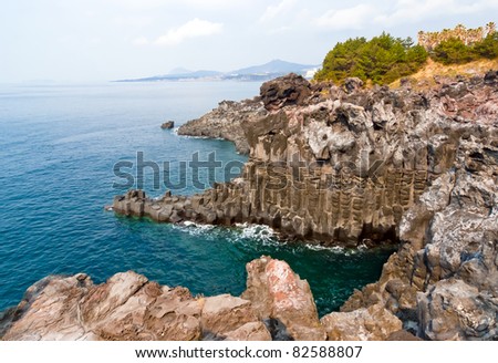 Jungmun Daepo Haean Jusangjeollidae at Jeju Island - The largest pillar rock formation in Korea